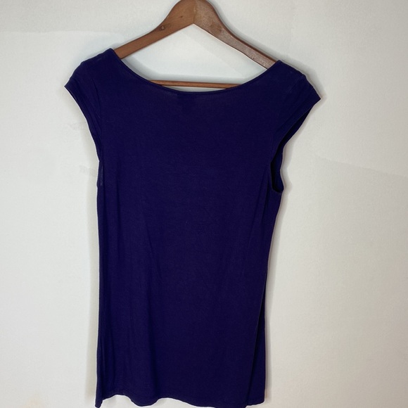Navy Cap Sleeve Tee with Ruffled Bust Size: Small - Picture 3 of 4